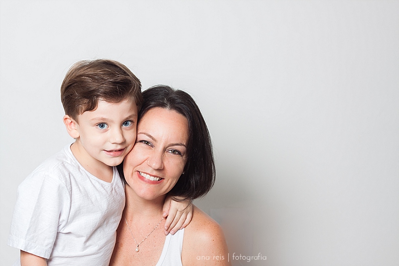 AnaReis_FotografiaInfantilFamiliaEstudioLuzNatural_Fe218